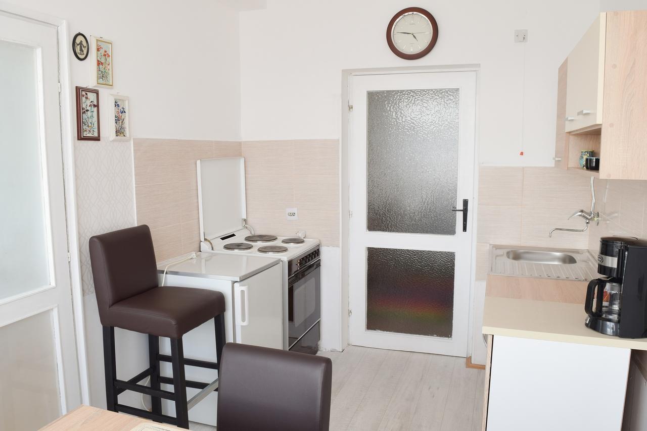 Apartman Bane 021 With A View Novi Sad Exterior photo
